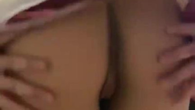  갸름한 청춘 눈썹 닭 잡아먹듯 훤칠한 키에 스윗한 외모로 집에서 올빼미 남자친구에게 속수무책으로 한 방구 맞기